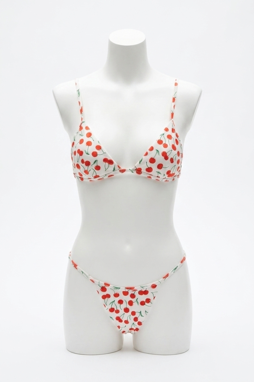 NEW GOOD AMERICAN =perfect fit bottom in snow cherries